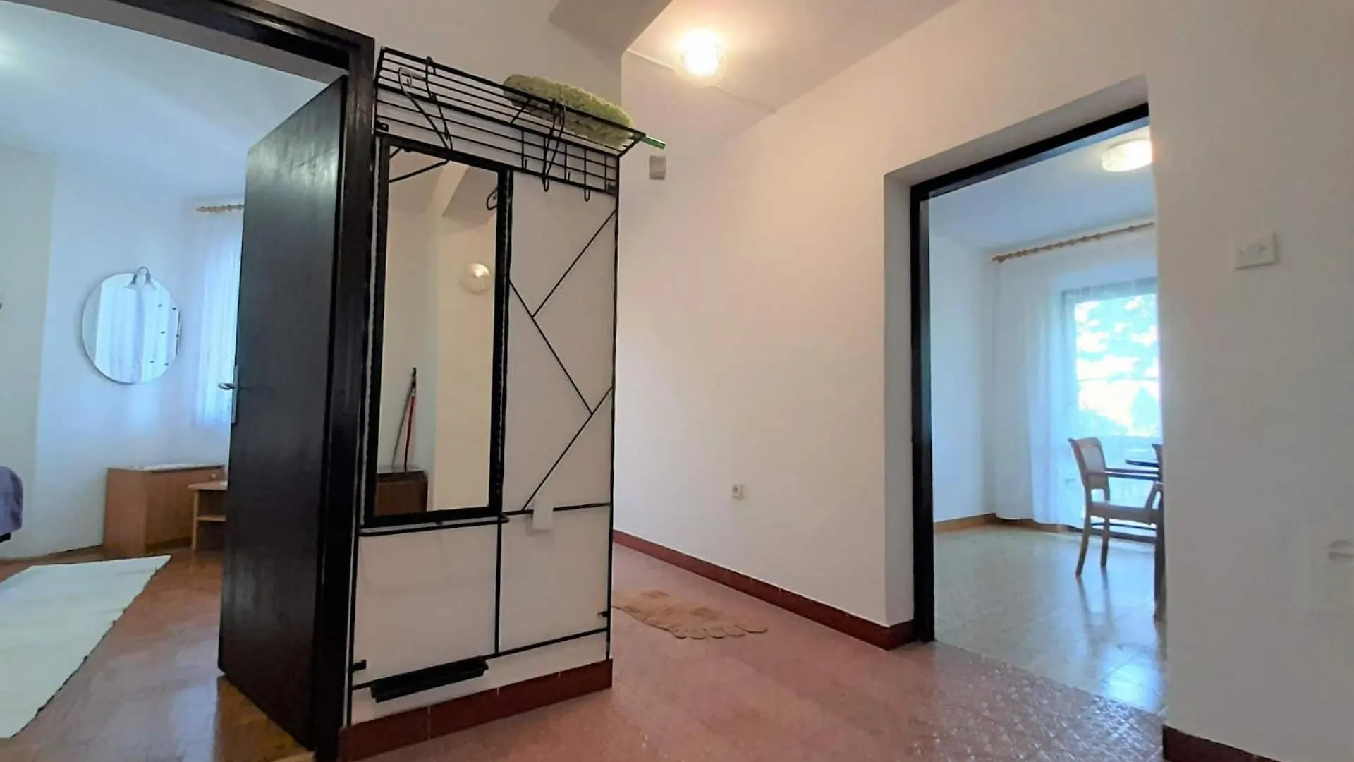 Guest house Family Apartments Cherry Krk Town