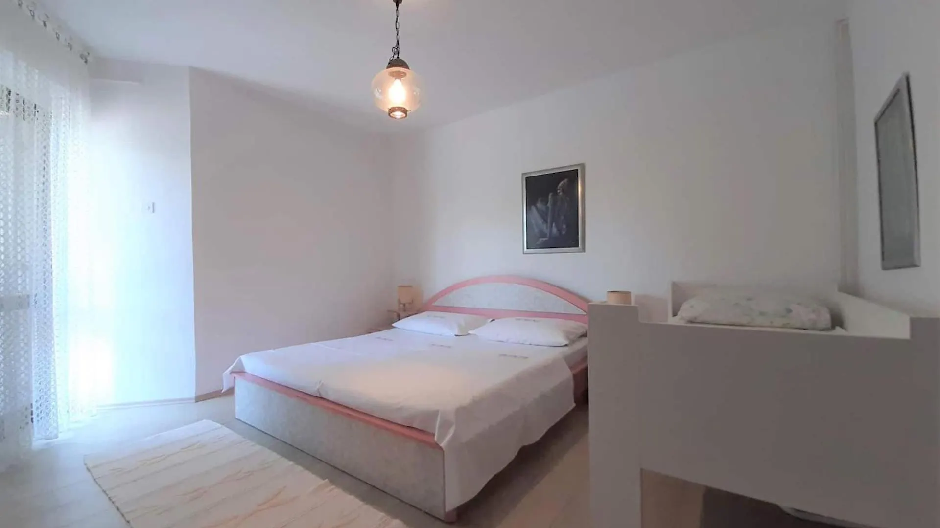 Family Apartments Cherry Krk Town Guest house