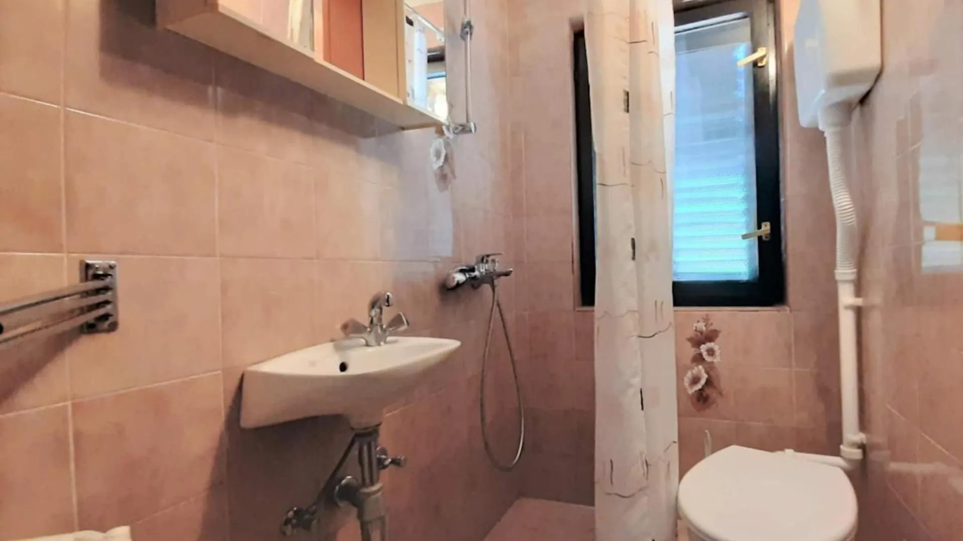 Family Apartments Cherry Krk Town Guest house